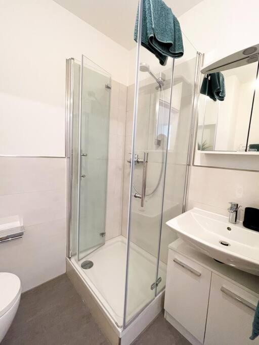 +Stadtruhe+ Niedliche Appartment Mit Garten Luneburg Ngoại thất bức ảnh