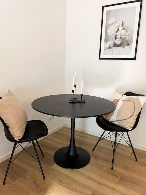 +Stadtruhe+ Niedliche Appartment Mit Garten Luneburg Ngoại thất bức ảnh